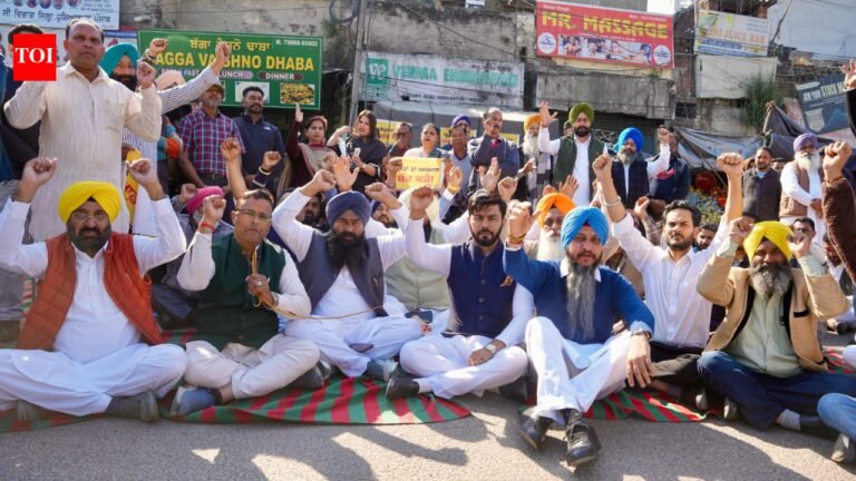 AAP protests outside Punjab Congress office against Partap Bajwa over remarks against minister India News