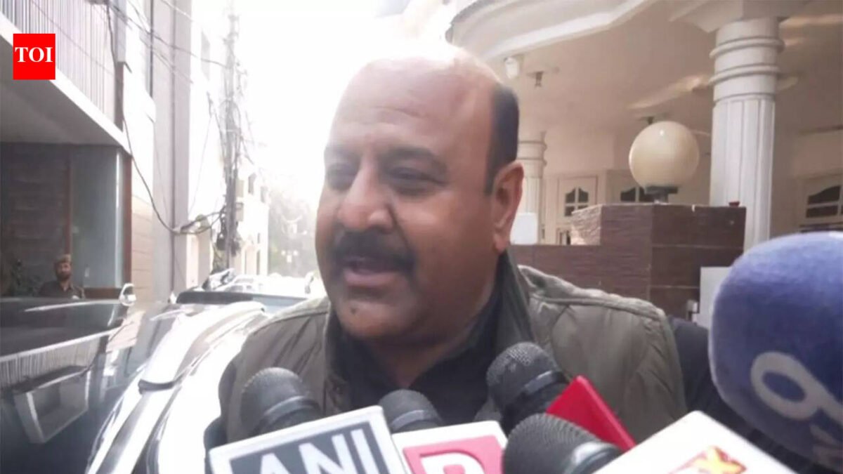 ACB searches J&K dy CM brothers' residence in DA case | India News