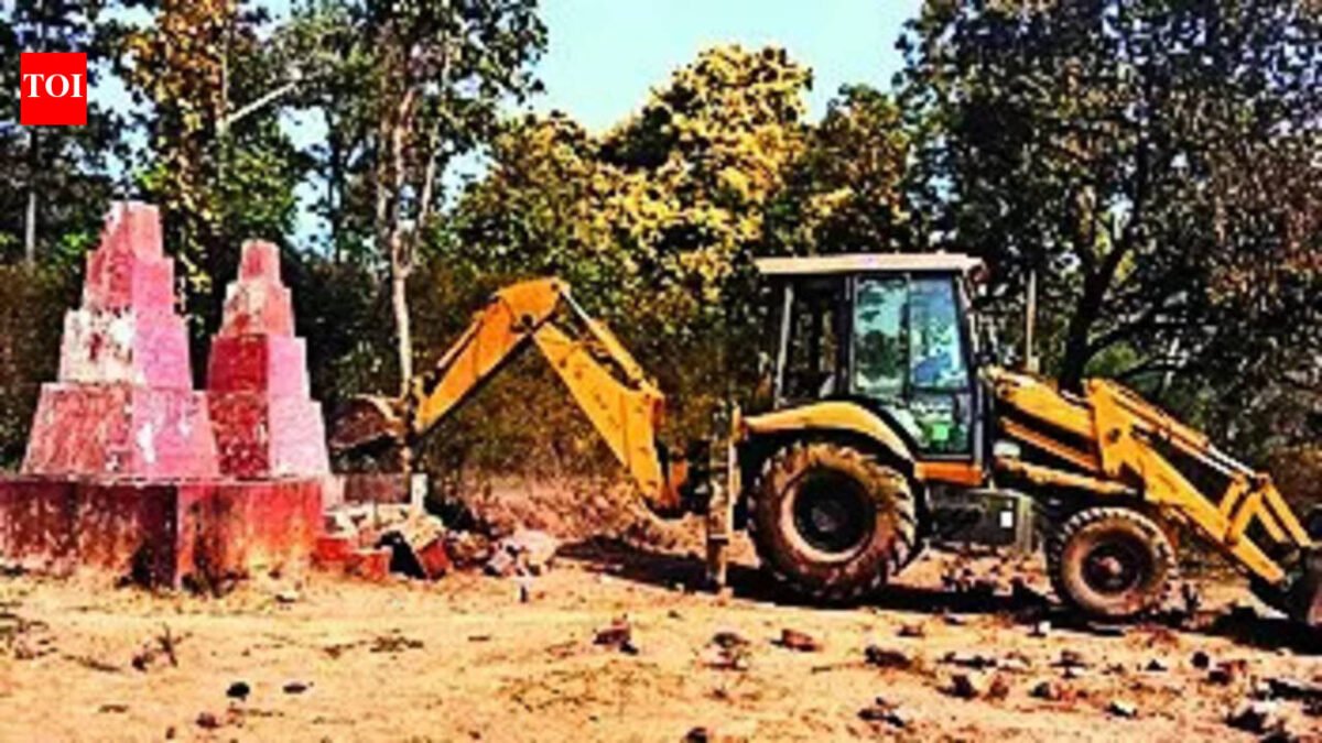 Central Reserve Police Force now destroying Maoist 'monuments' in war with Red Army | India News