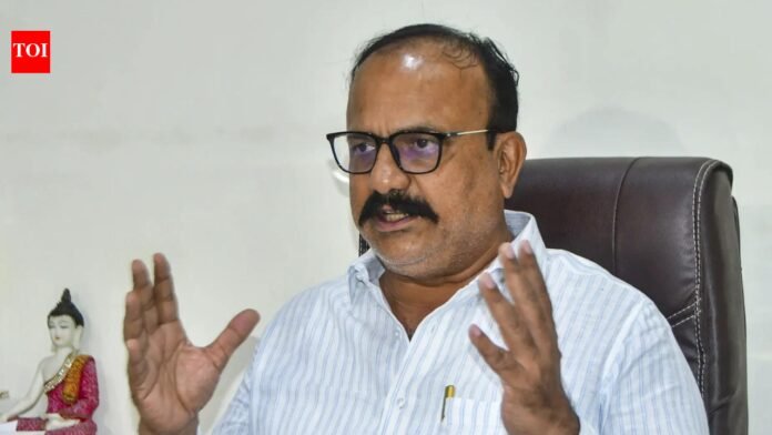 Chhatrapati Shivaji Maharaj vs Tipu Sultan sparks controversy: Stone-throwing clashes between BJP and Congress workers after Sapkar's remarks, 9 injured | News of India