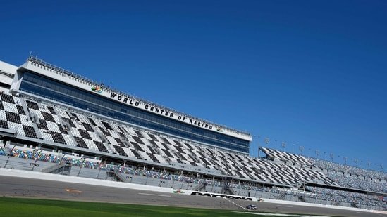 Daytona-500-How-to-watch-the-ARCA-200-race-live.jpg Cricket in L1