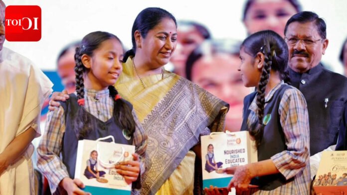 Delhi-Chief-Minister-Rekha-Gupta-launches-morning-nutrition-program-for.jpg Delhi Chief Minister Rekha Gupta launches 'morning nutrition program' for school children