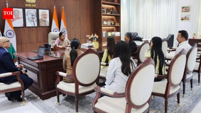 Delhi-PM-meets-Northeast-residents-assures-strict-action-against-inappropriate.jpg Delhi PM meets Northeast residents, assures strict action against inappropriate behavior of Arunachalli women India News