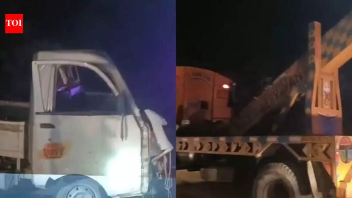 Four-people-were-killed-and-11-injured-when-a-speeding.jpg Four people were killed and 11 injured when a speeding bus hit two vehicles on NH-31 in Bhagalpur, Bihar India News