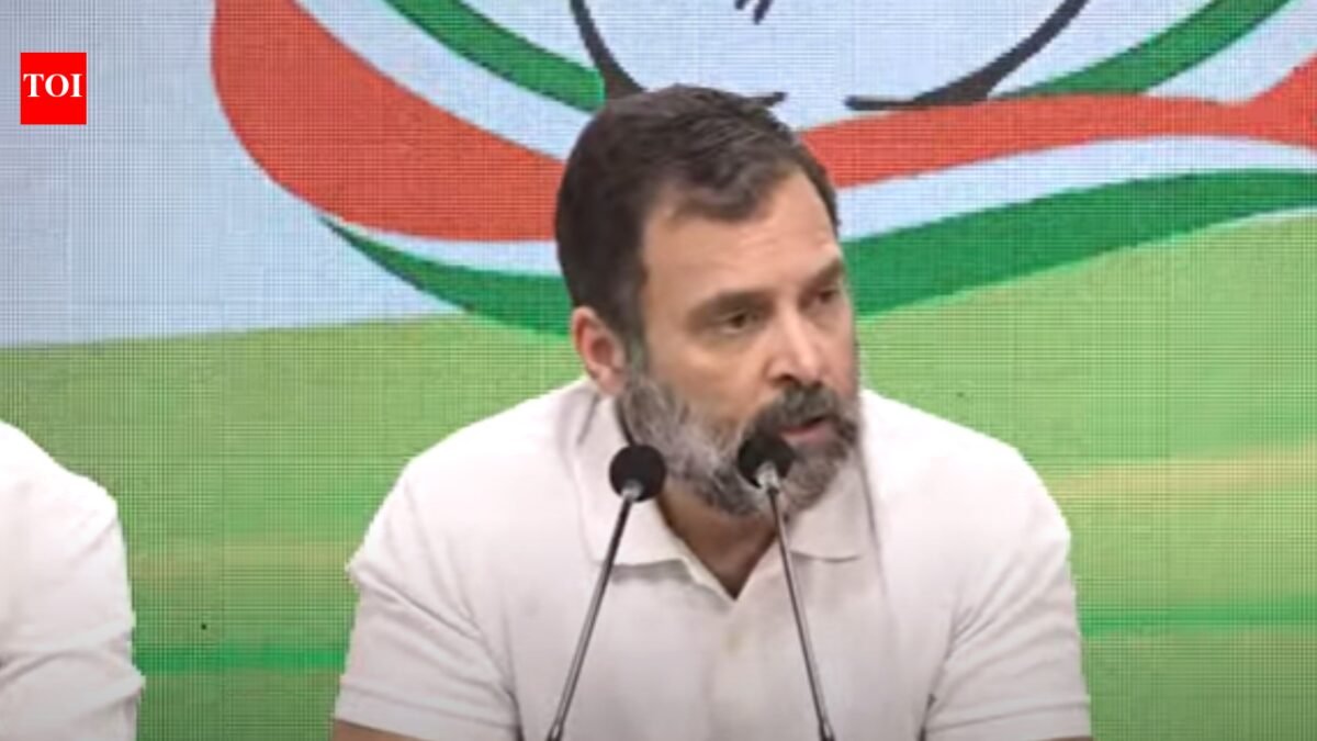 'Let's work together': Rahul Gandhi interjects as minister Ashwini Vaishnaw speaks - Watch | India News