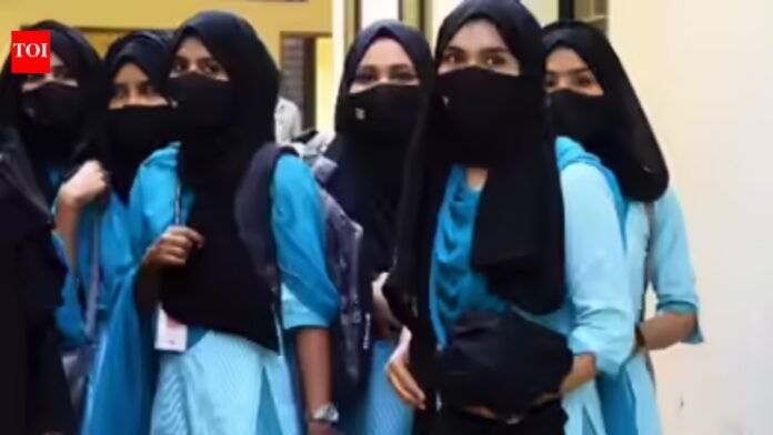 Mahayutti-govt-scraps-5-Muslim-quota-What-it-is-why.jpg Mahayutti govt scraps 5% Muslim quota: What it is, why it was scrapped and why the opposition is angry | India News