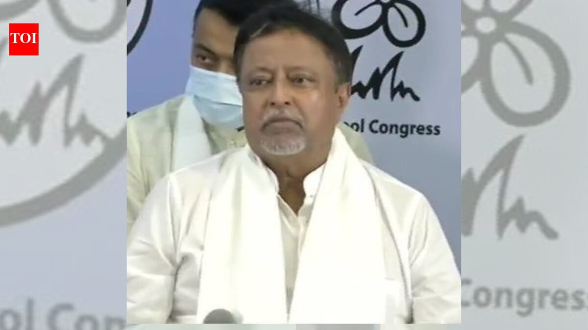 Mukul Roy: Former TMC leader and 32nd Railway Minister Mukul Roy dies due to cardiac arrest | India News