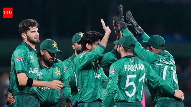 ‘Nahi hone wala’: Sehwag tears apart Pakistan’s qualifying scene