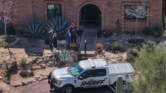 Nancy-Guthrie-Update-Ex-FBI-Agent-Follows-Savannah-Annie-and-Tommaso.jpg Cricket in L1