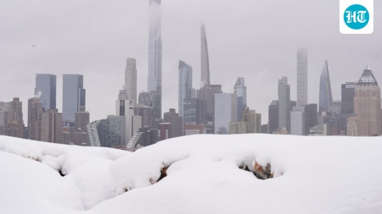 New York City weather forecast for Tuesday: How much snow is expected? Is school open?