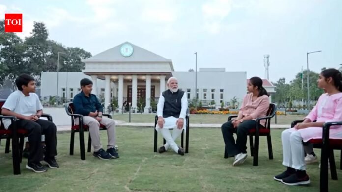 Pariksha-Pe-Charcha-PM-Modi-interacts-with-students-in-new.jpg Pariksha Pe Charcha: PM Modi interacts with students in new program; talks about discipline, leadership | India News