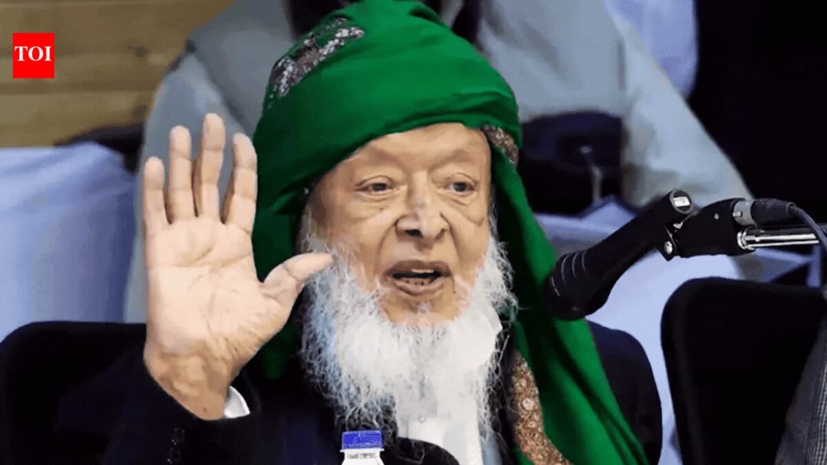 'Sectarian agenda': Ulama India chief criticizes govt's mandate for Vande Mataram News India