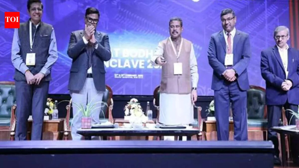Stakeholders discuss use of artificial intelligence under NEP 2020 | India News