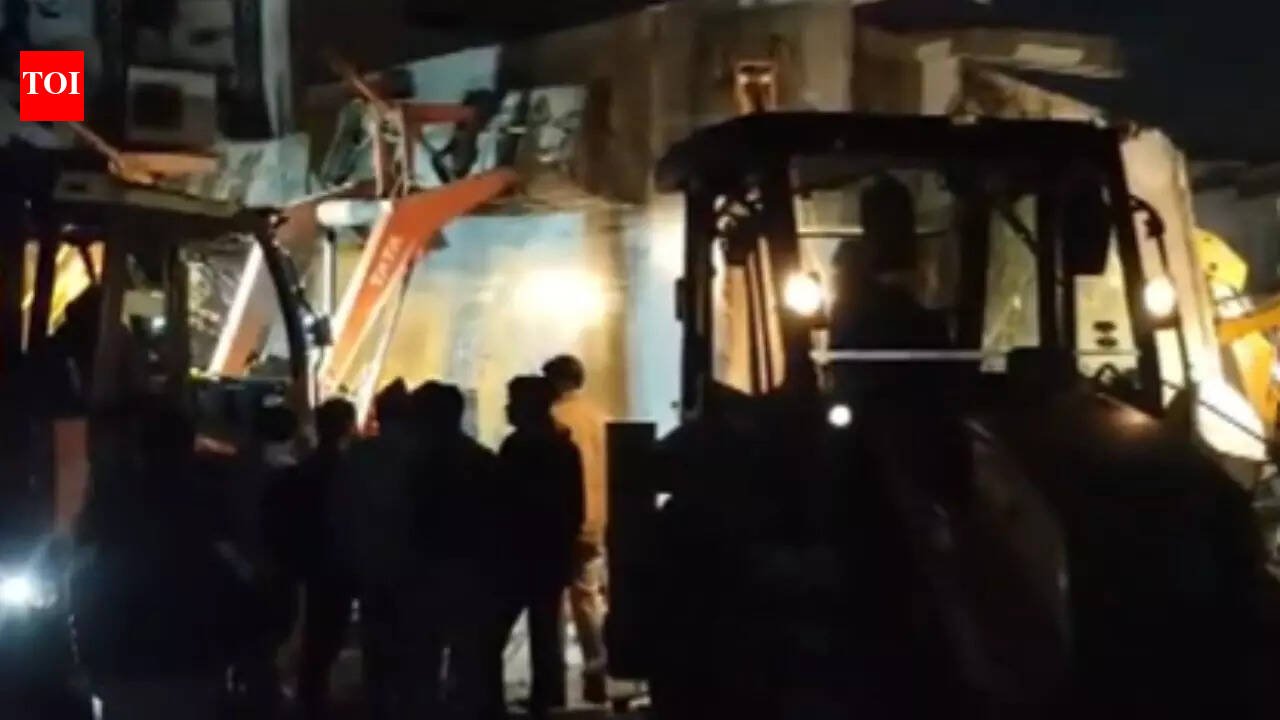 Three-storey building collapses in Kota, Rajasthan; many fear trapped | India News