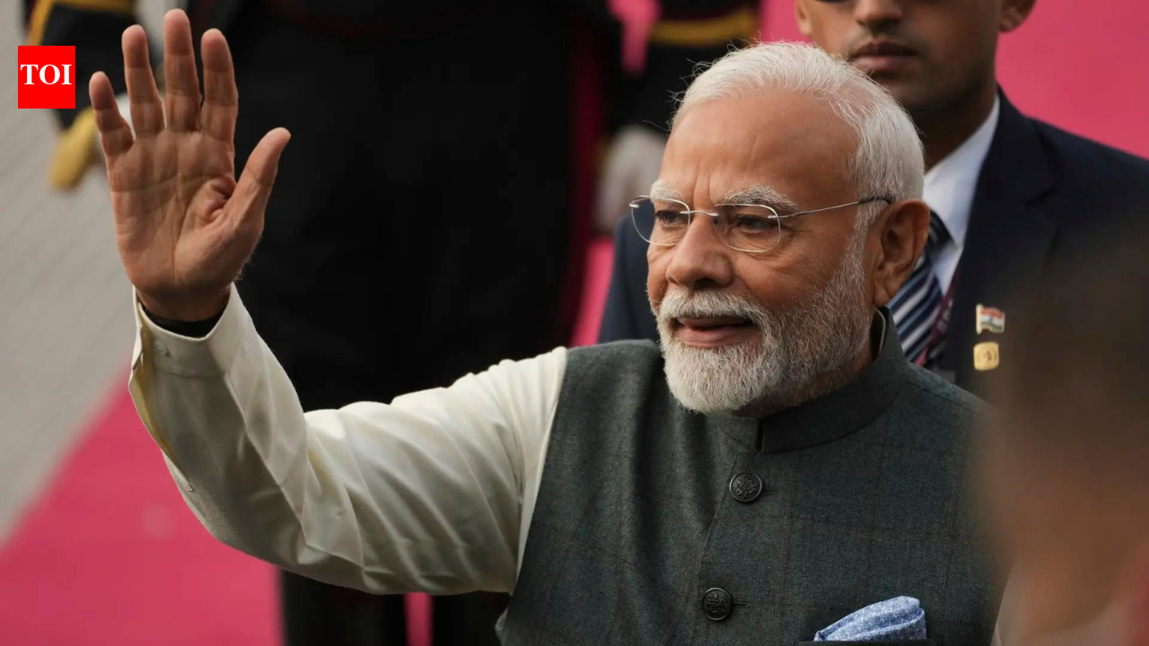 8,931 day milestone! PM Modi overtakes Pawan Kumar Chamling to become longest-serving head of government