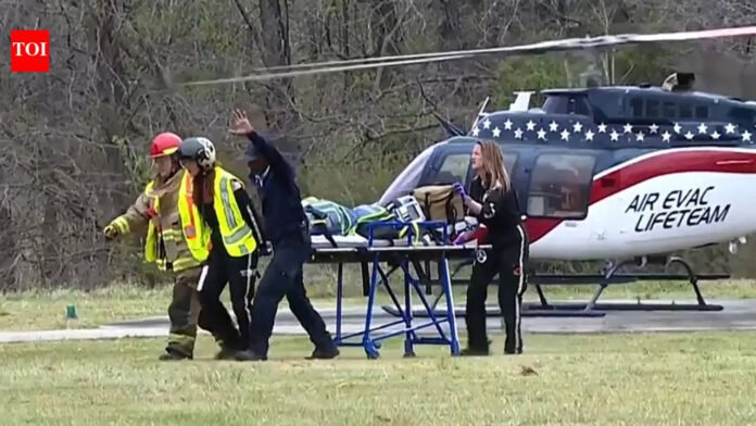 'A parent's worst nightmare': 2 students killed, several injured in Tennessee school bus crash

