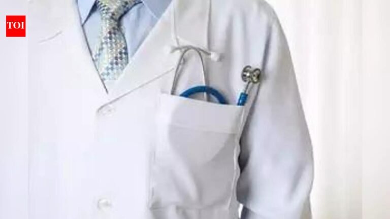 Aggressive H3N2 variant prompts changes to this year’s flu vaccine