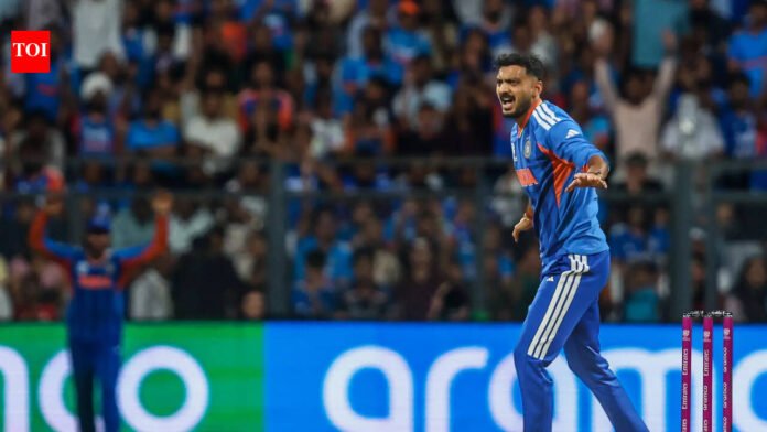 'Aqsa has filled Jadeja's void well': Gavaskar praises Patel's 'incredible' defense

