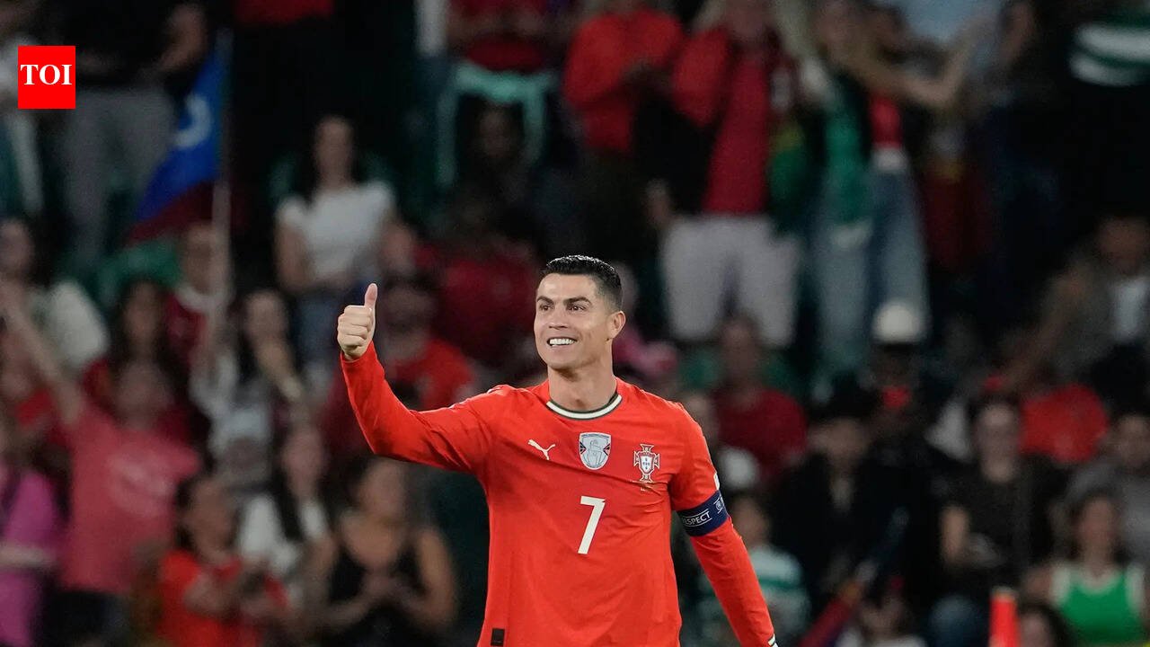 Cristiano Ronaldo 'not obsessed with 1,000th goal', Martinez breaks silence
