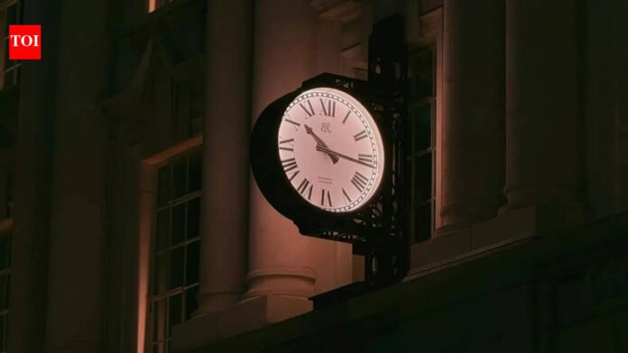 Daylight Savings Time 2026: Clocks move forward in US and Canada this Sunday; bringing longer nights and shorter sleep |


