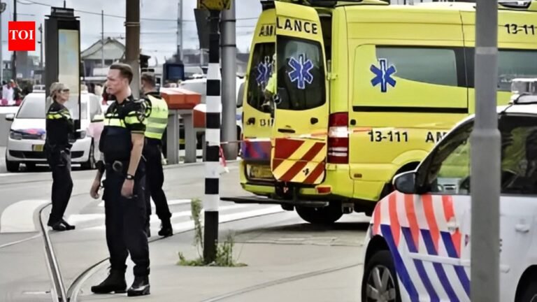 Explosion damages Jewish school in Amsterdam; mayor calls it targeted attack