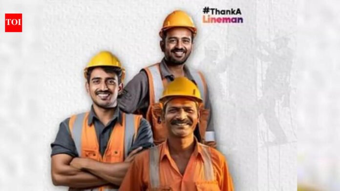 Government emphasizes strengthening safety culture in power sector at Lineman Diwas

