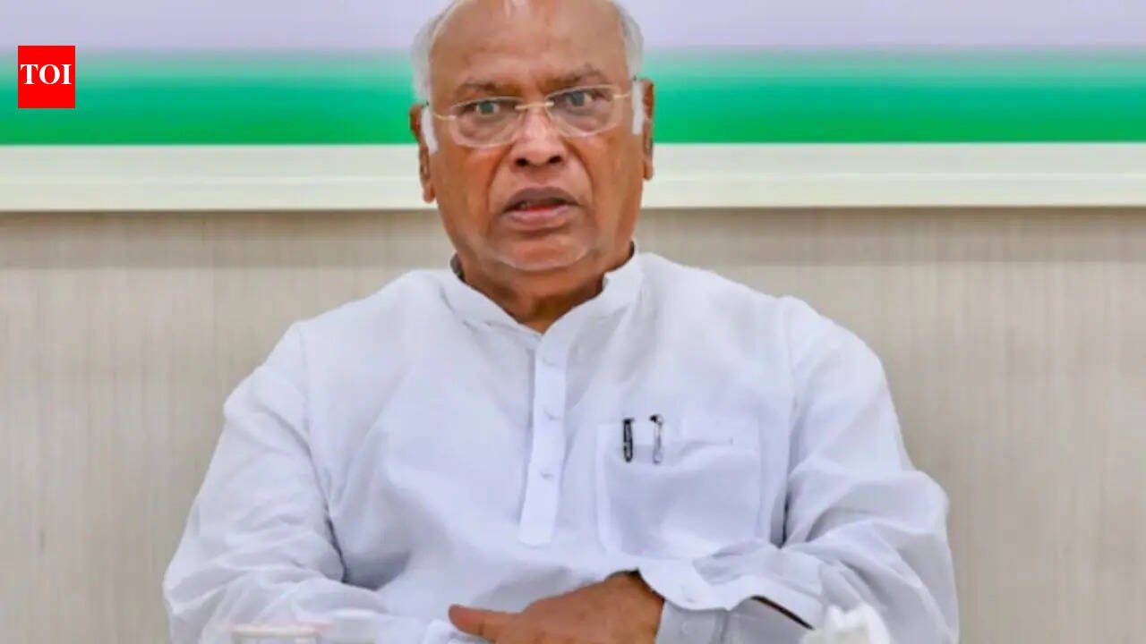 Hague again rejects government demand for women quota, seeks post-poll all-party meeting