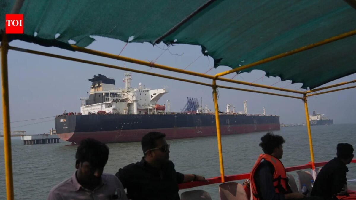 Iran attacks fully loaded Kuwaiti oil tanker at Dubai port; spill risk flagged