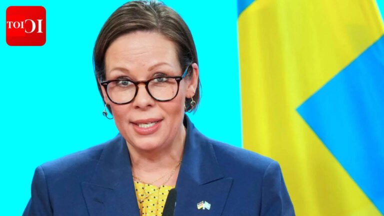 Iran executes Swedish citizen: Swedish foreign minister