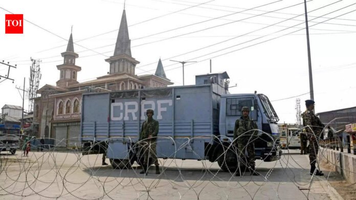 Kashmiri Netas meet Iranian envoy, condemn Khamenei's killing

