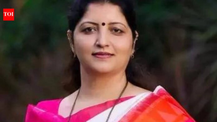 Maharashtra women's panel chief resigns over astrologer row

