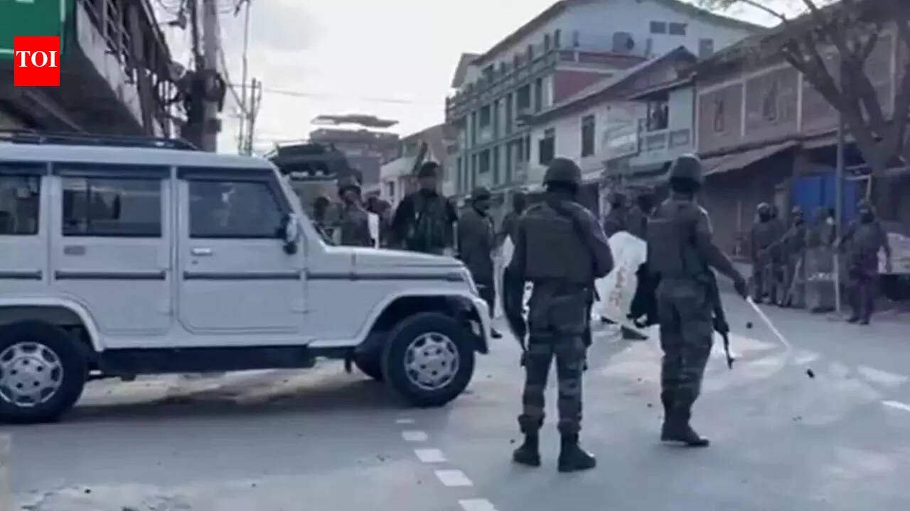 Manipur: Thugs attack Kukizo Congress chief's official residence in Churachandpur, aerial fire reportedly