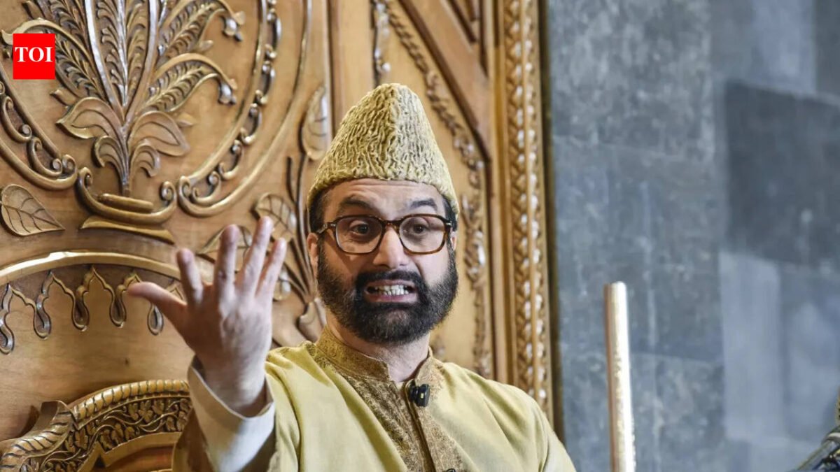 Mirwaiz meets Iranian envoy, calls Kashmir 'little Iran'