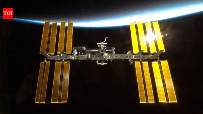 NASA reports Russian spacecraft antenna problem: forced to manually dock with the International Space Station

