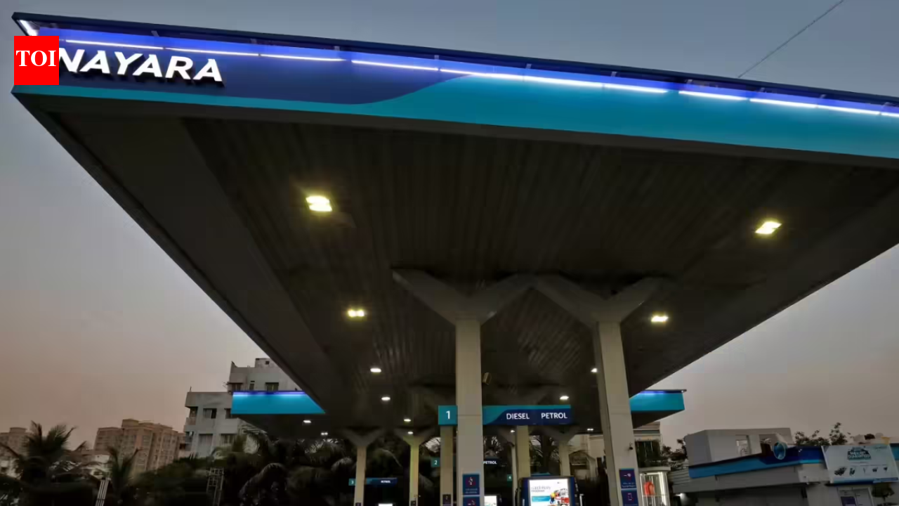 Nayara increases petrol prices by Rs 5/litre and diesel by Rs 3/litre