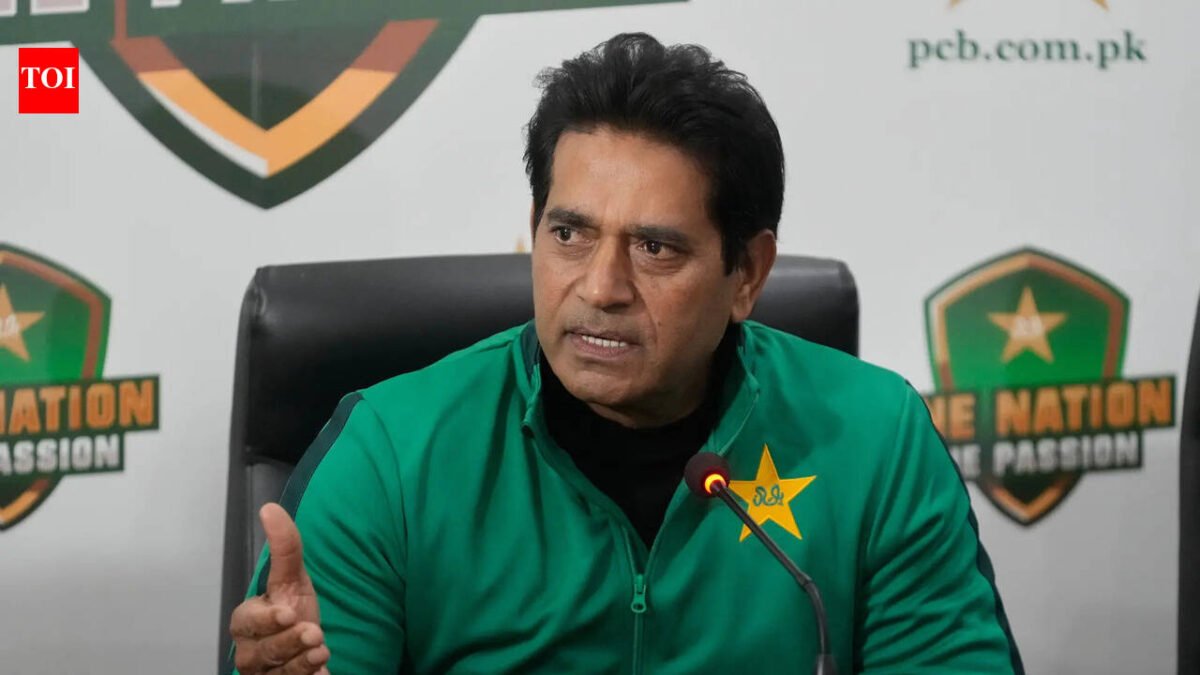 Pak selector Javed justifies sorry scene in T20 WC with 'not that big' comment