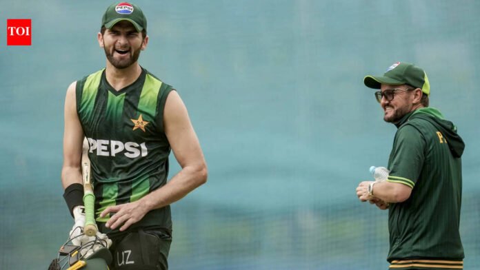 'Pakistan becomes United': Shehzad slams Afridi management

