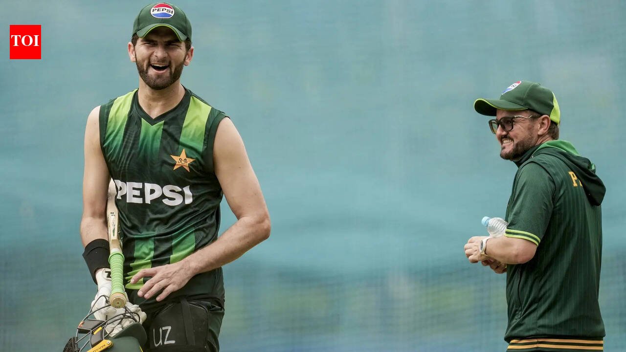 'Pakistan becomes United': Shehzad slams Afridi management