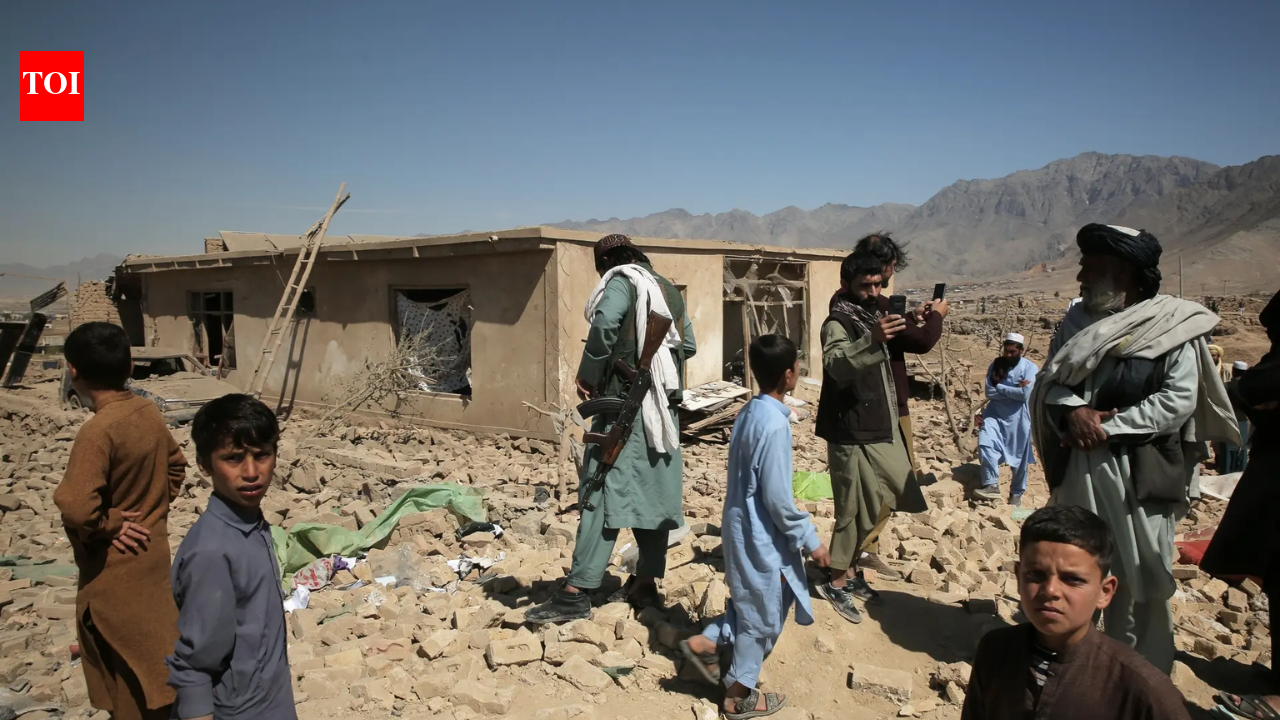 Pakistan launches air strikes in Afghanistan; Taliban says hospital attack kills 400