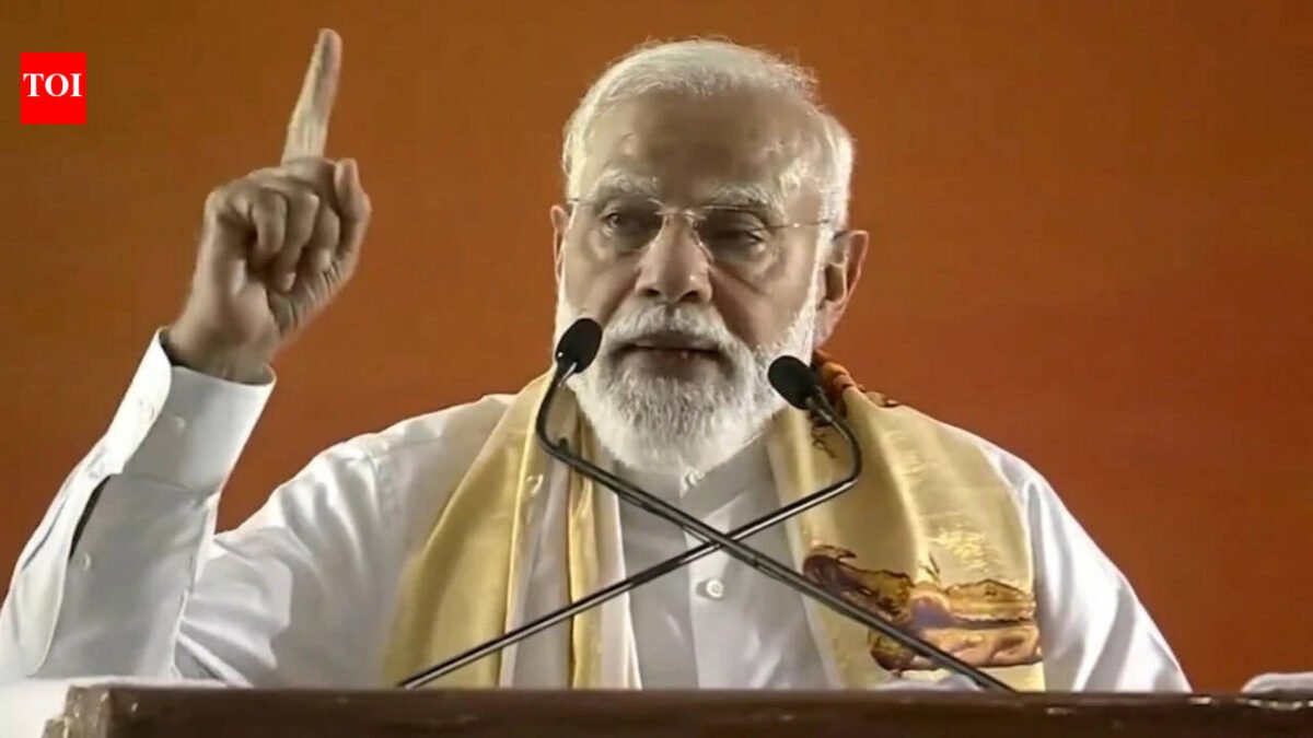 People of Kerala ready to rise above LDF-UDF Politics: PM Modi in Kochi