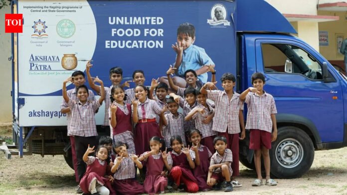 President Murmu commemorates Akshaya Patra's 5 billion meals to commemorate 25th anniversary of foundation

