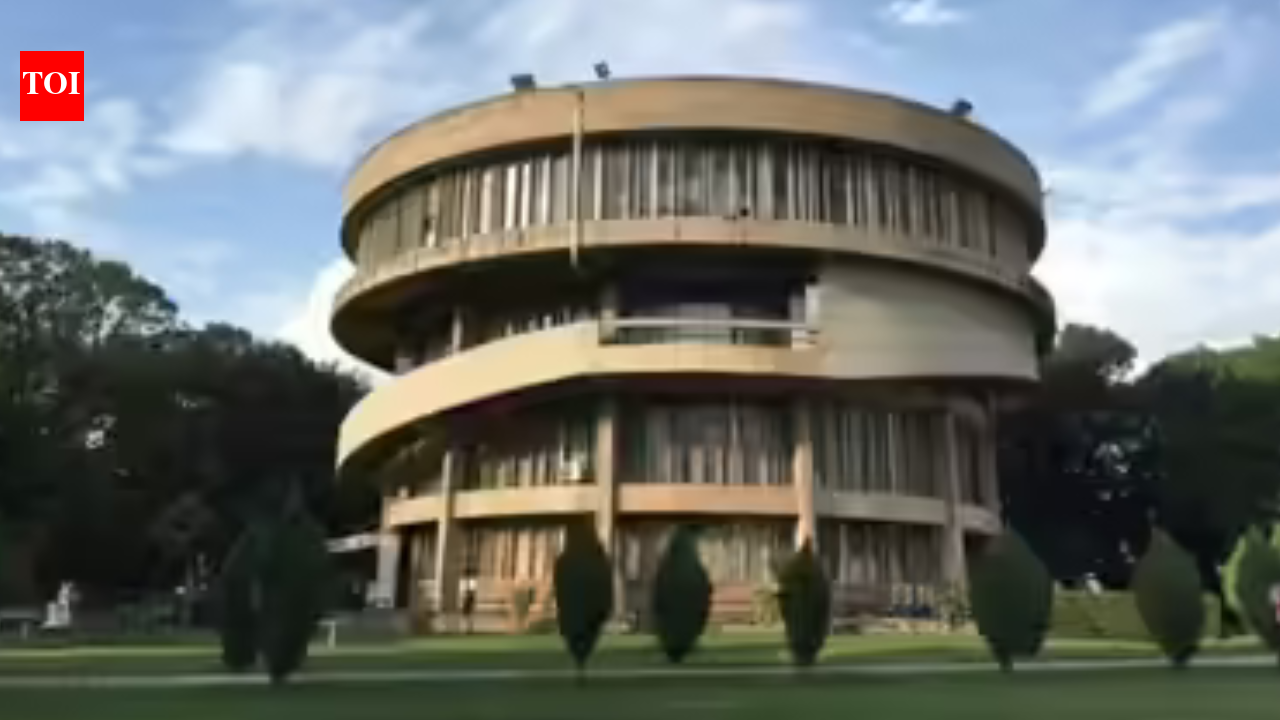 Punjab University Vice-Chancellor's term can be extended by 4 months one day before expiry