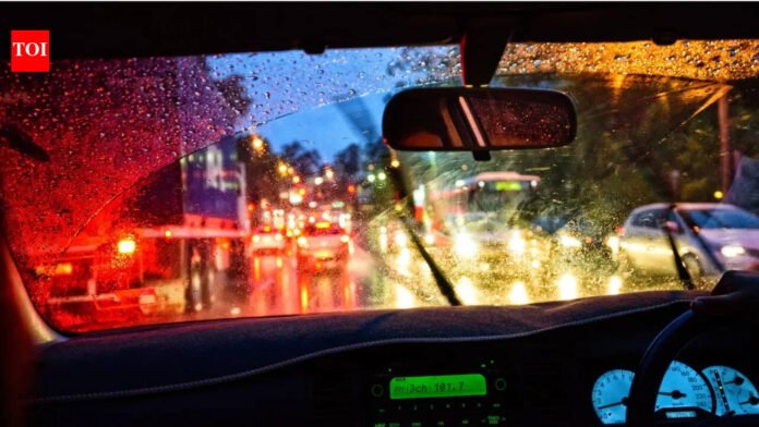Rainy day driving fines in the UAE: 7 penalties that UAE drivers need to be aware of

