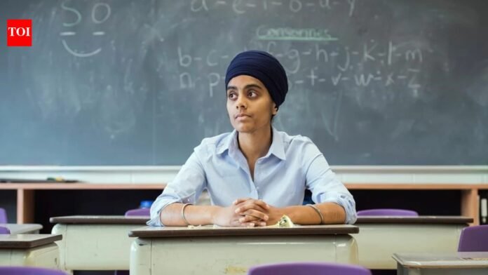 Sikh teacher challenges Canada's bill banning turbans and kirpan in classrooms World News

