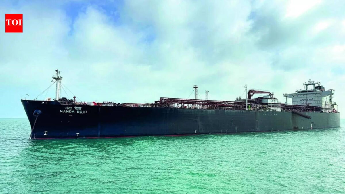 Six Indian ships stranded in Strait of Hormuz carrying 300,000 tons of LPG