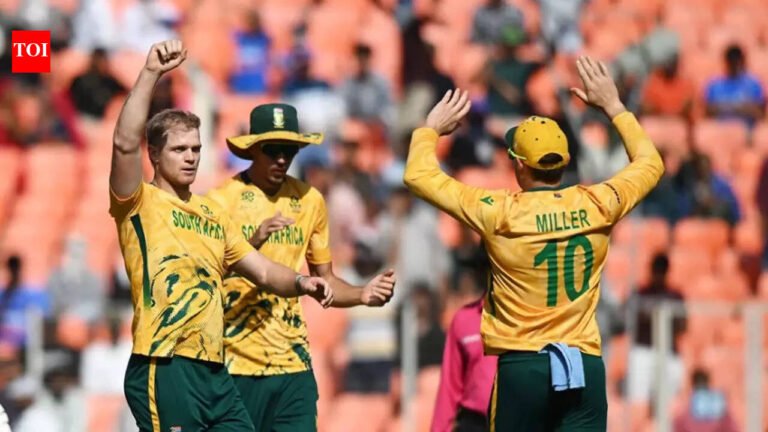 South Africa look to remain unbeaten in Super Eights against Zimbabwe