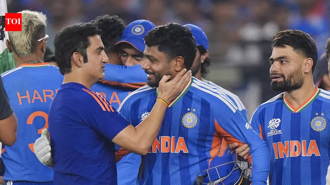 The next Dhoni? No... 'The One and Only Sanju' when Gambhir corrects Tharoor