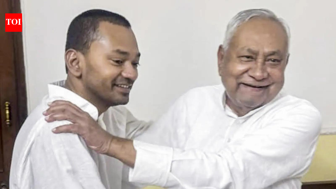 Tusks, camels and cadres lined up as Nitish Kumar's son Nishant joins JDU