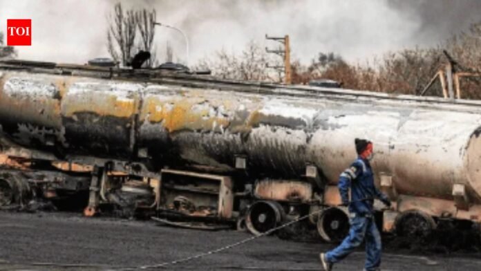 Why Trump may find it difficult to reopen the Strait of Hormuz

