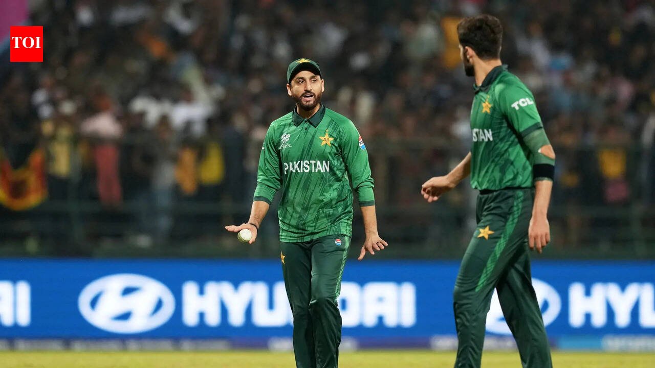 'Will you steal ICC trophy now?' Akmal slams Pakistan after series loss to Bangladesh